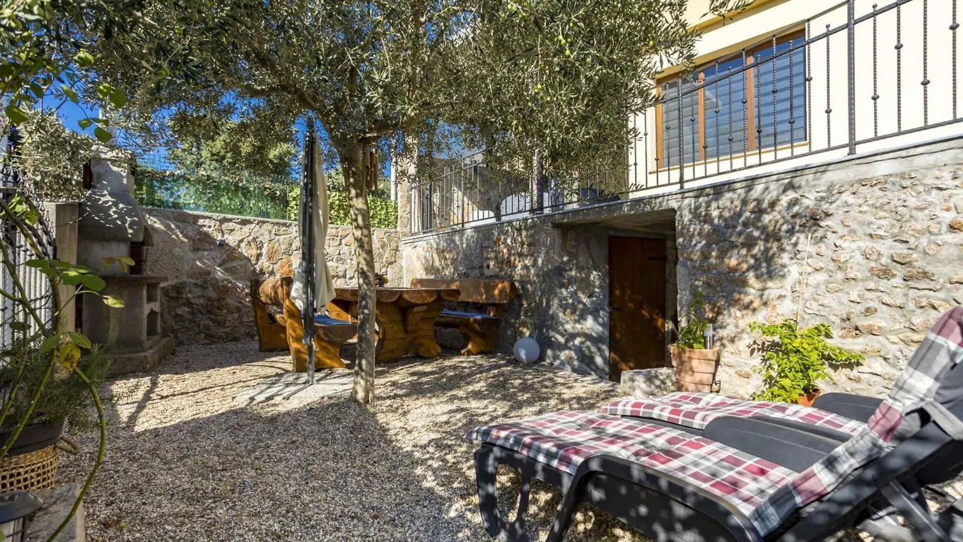 Holiday Home In Risika/Insel Krk 36899  Risika